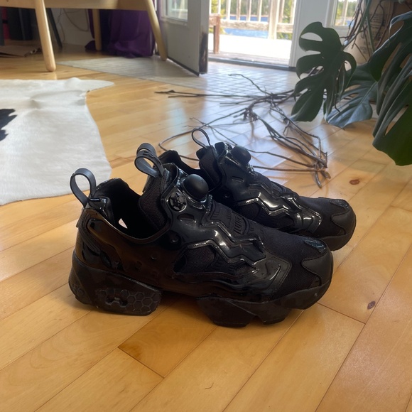 Juun.J Black Reebok Edition Instapump Fury OG Sneakers - Picture 2 of 9